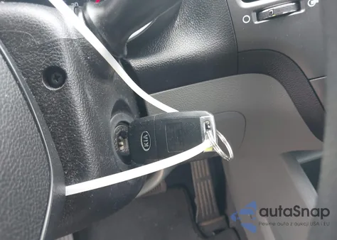 2017 Kia Forte Lx z USA, uszkodzony, nr VIN 3KPFK4A78HE047125